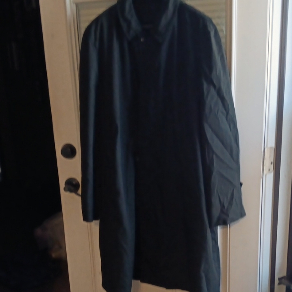 Men's Black Trench Coat w/ lining  XL